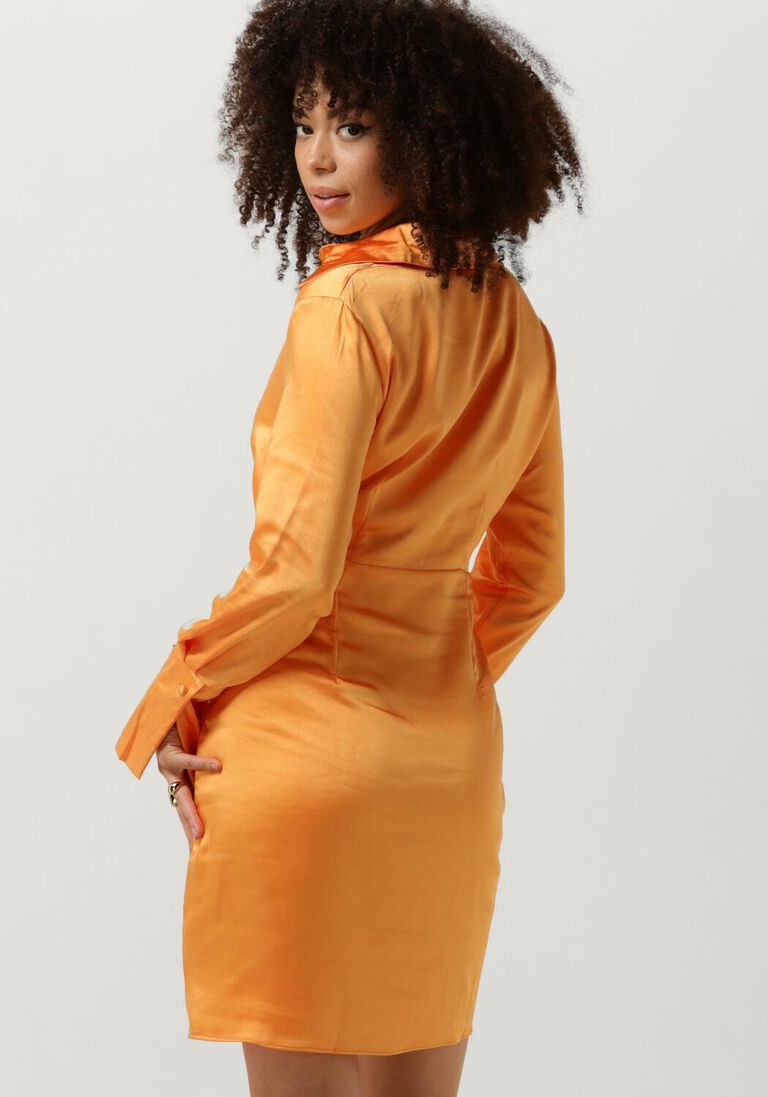 COLOURFUL REBEL oranje colourful rebel mini jurk mette satin wrap dress