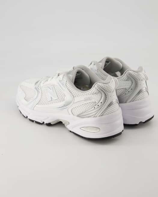 New Balance 530 Sportschuhe in Weiß