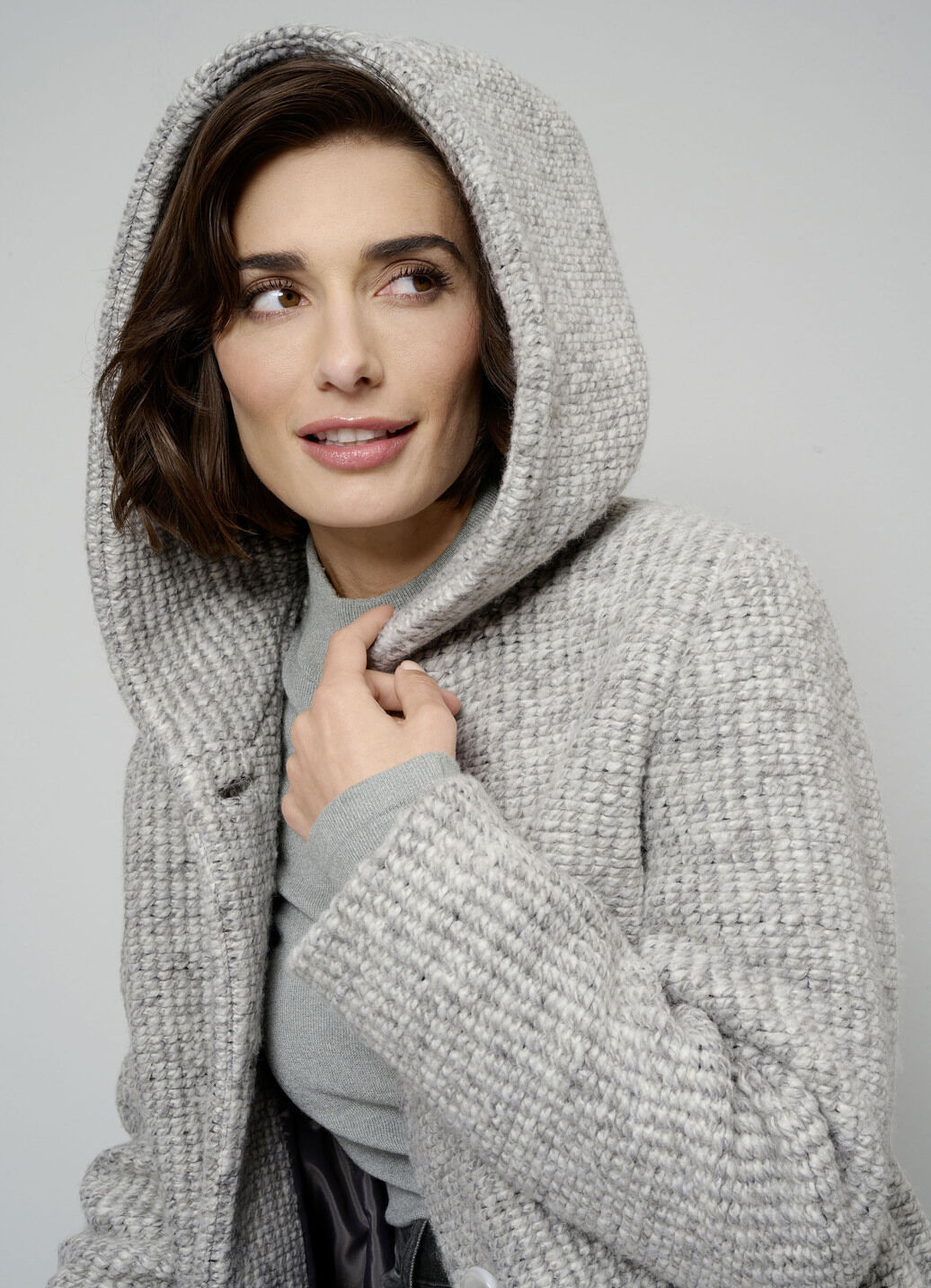 Longjacke mit fester Kapuze