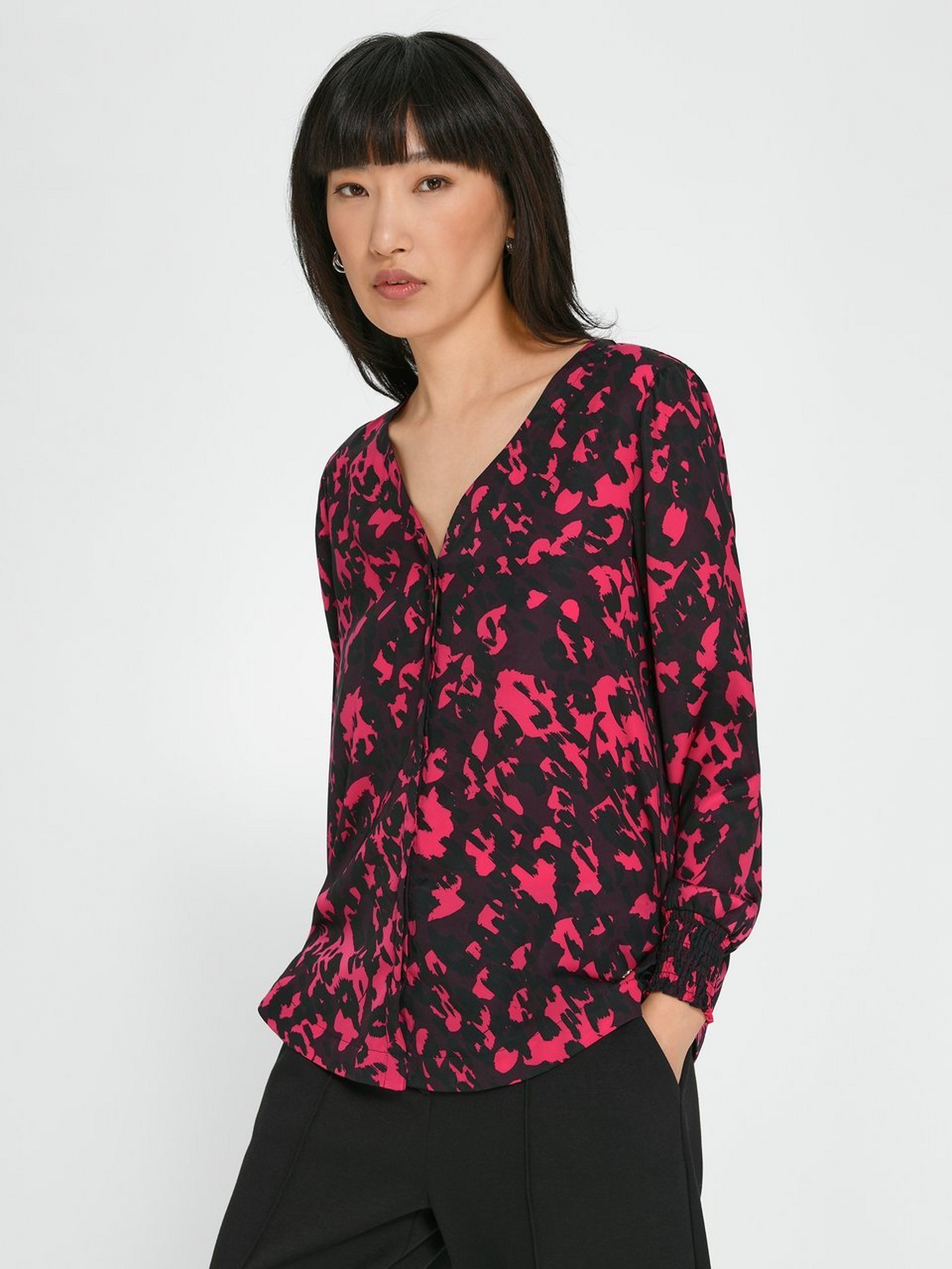Bluse mit V-Ausschnitt