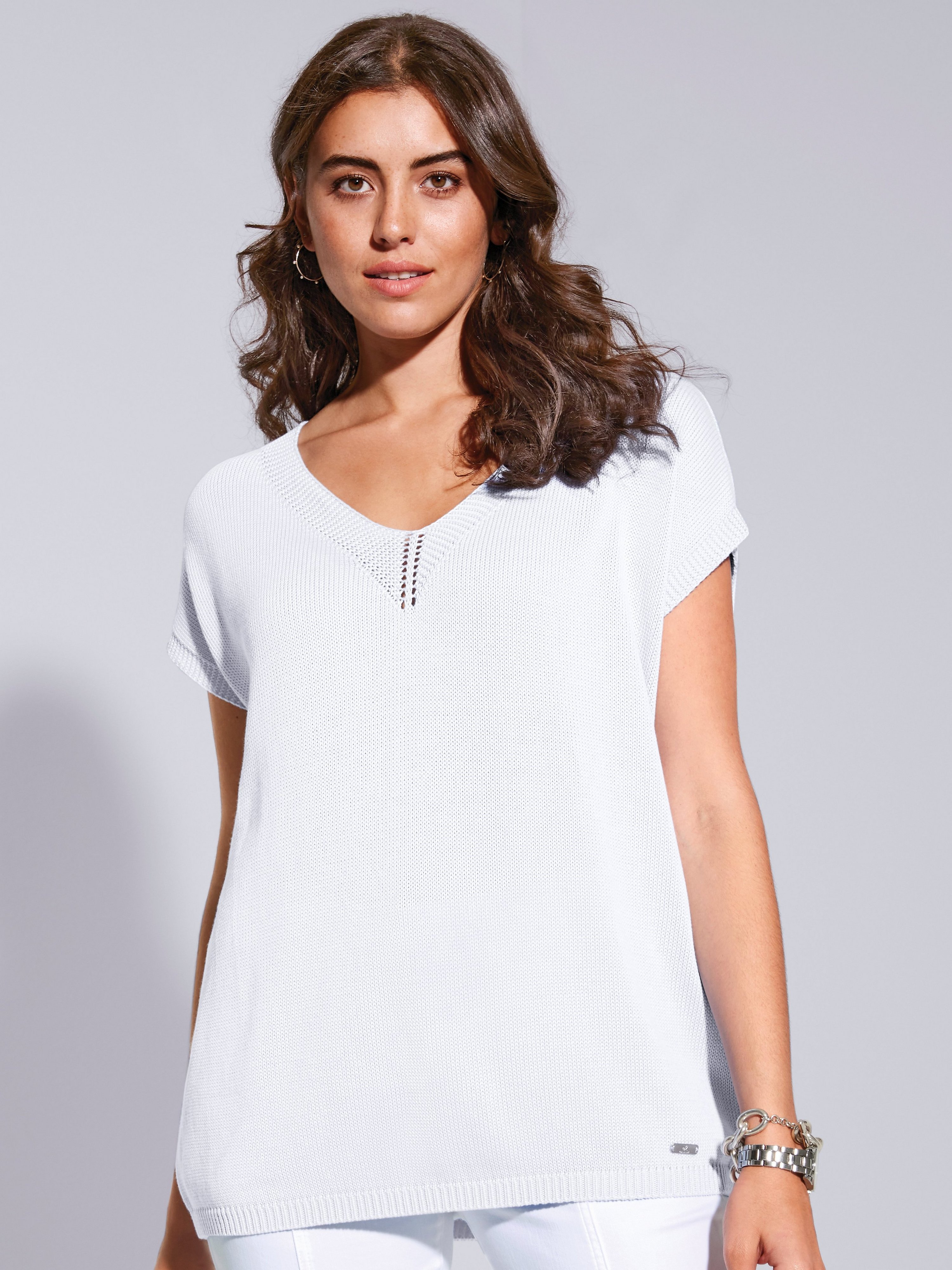 V-Pullover