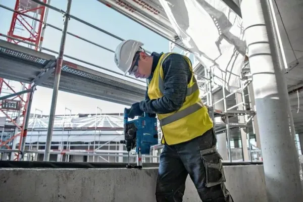 Bosch BOREHAMMER GBH 18V-24 C SOLO L-BOXX 238 - SOLO