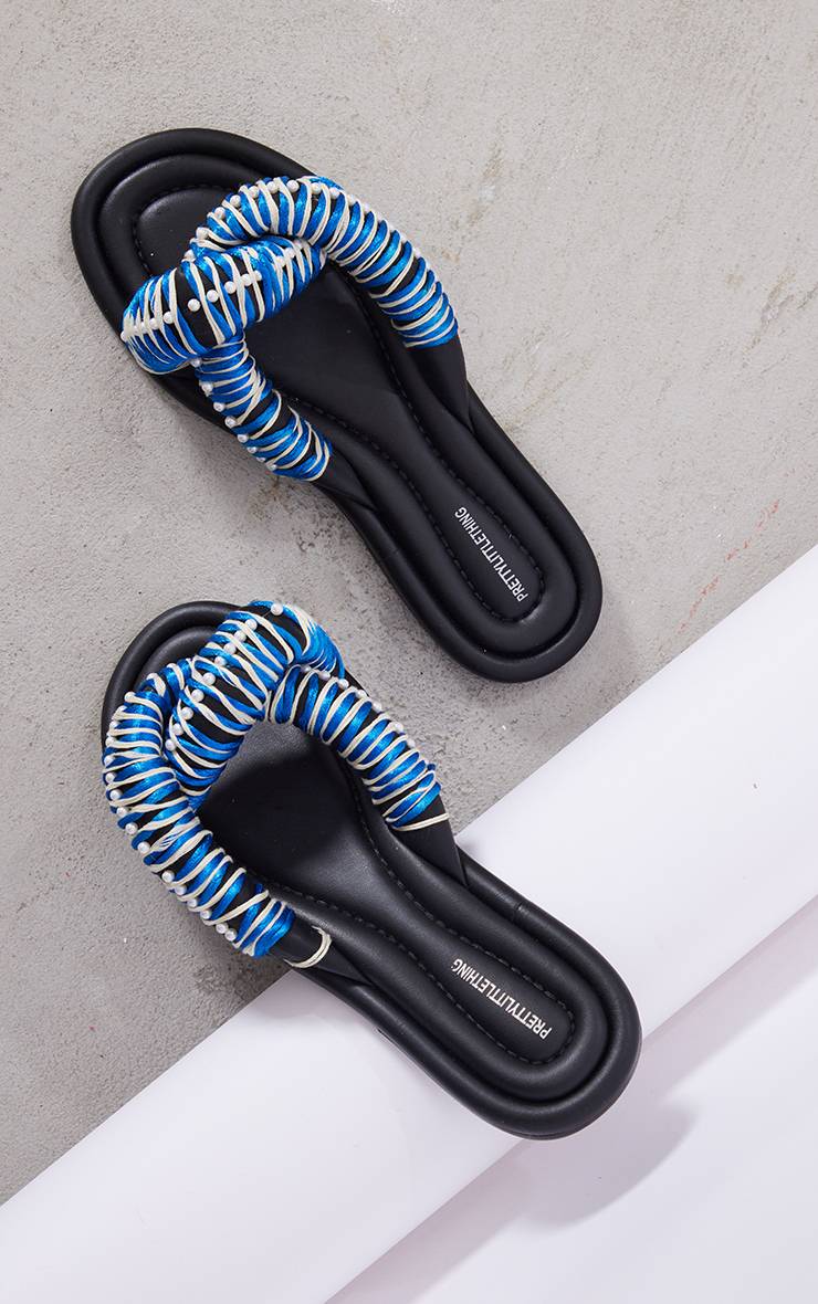 Noir Sandales En Cuir Véritable À Bout Rond Avec Bride Contrastante Et Détail De Perles