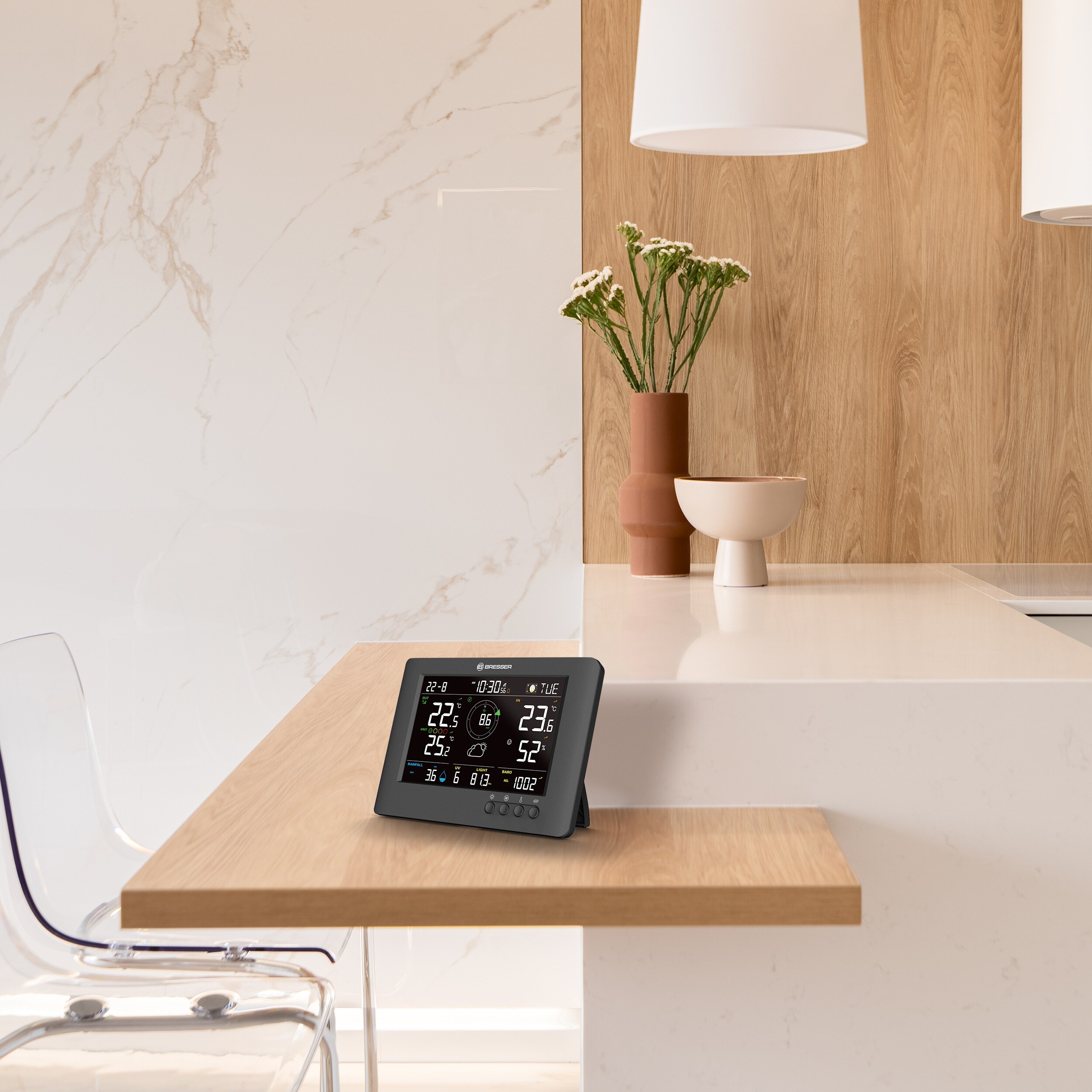 BRESSER 8-in-1 ClearViewTB Wetterstation