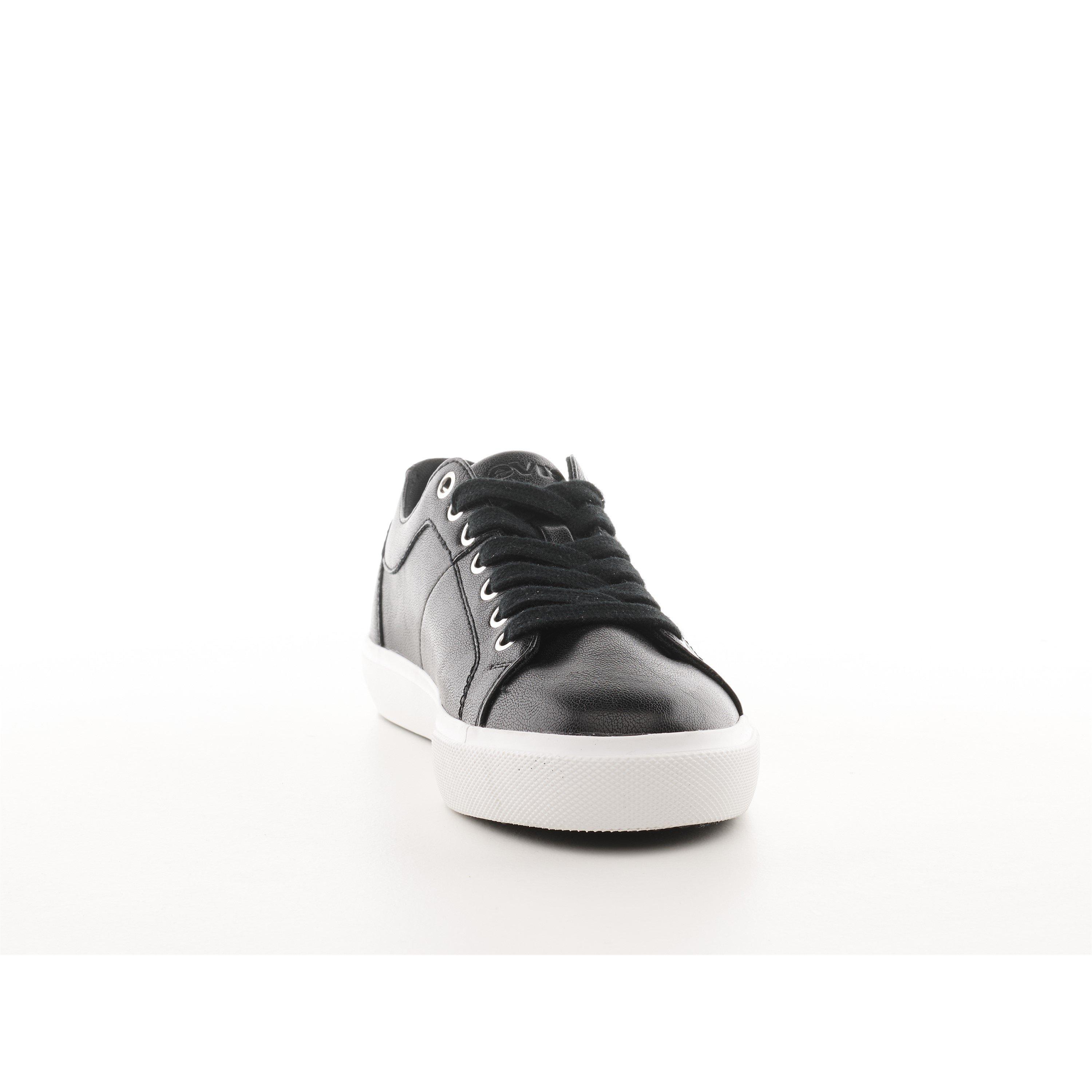 Levis Woodward Trainers