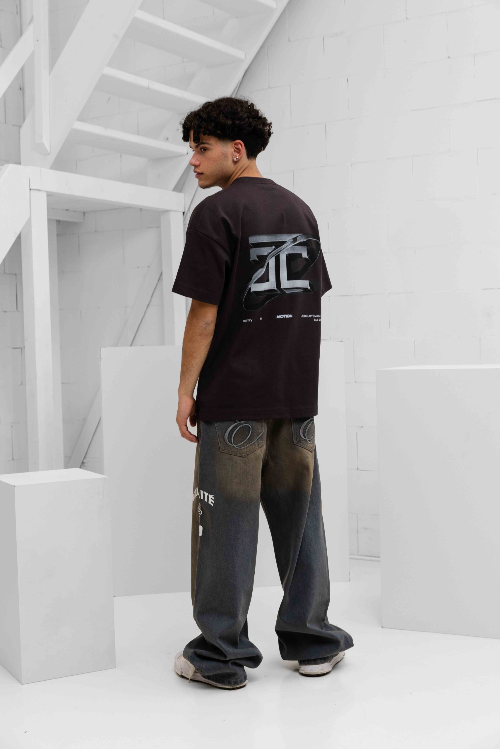 Jorcustom Poetry ln Motion Loose Fit T-Shirt Heren Bruin