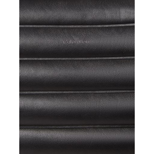 Calvin Klein Line Quilt Medium Tote Taske, Black