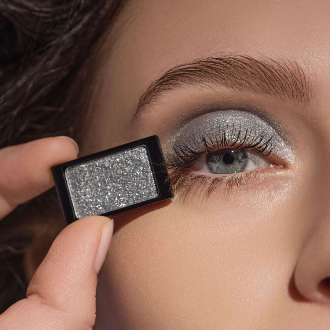 COSMIC GLAM 2025 Eyeshadow