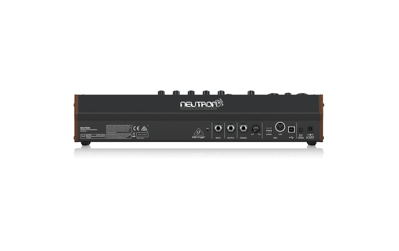 Synthesizer Neutron<br>Semi-modularer Analog-Synthesizer
