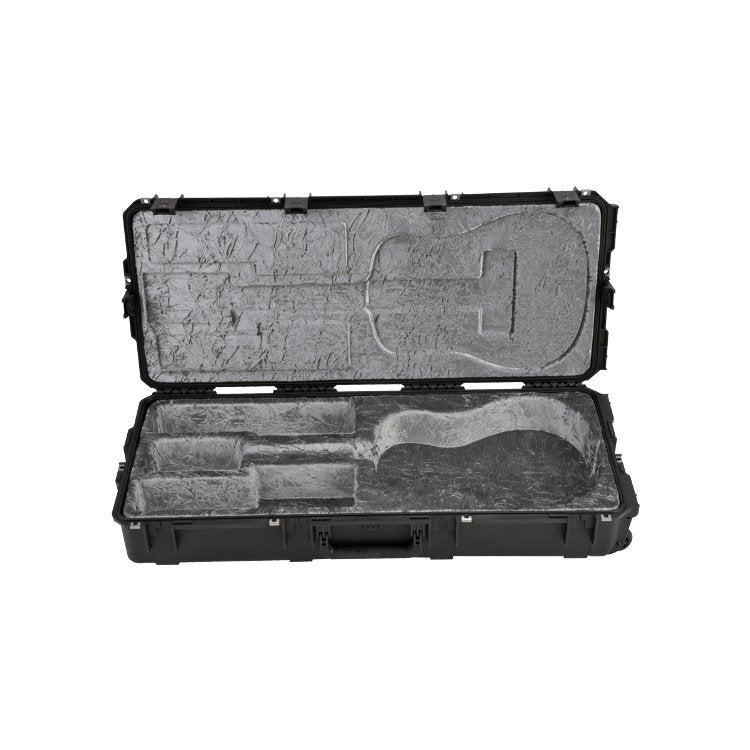 SKB iSeries 4217-30 waterdichte flightcase klass. gitaar