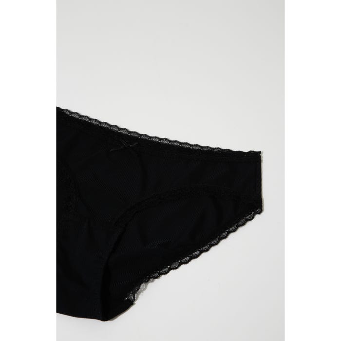 inSua-Slip ribbels kant