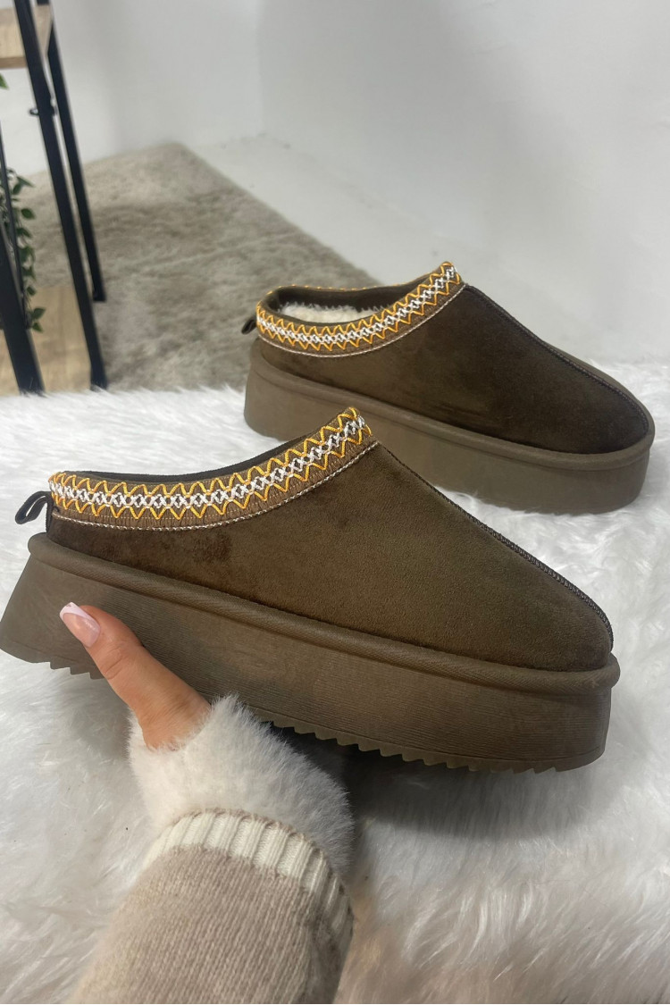Bottines chaussons en velours compensés