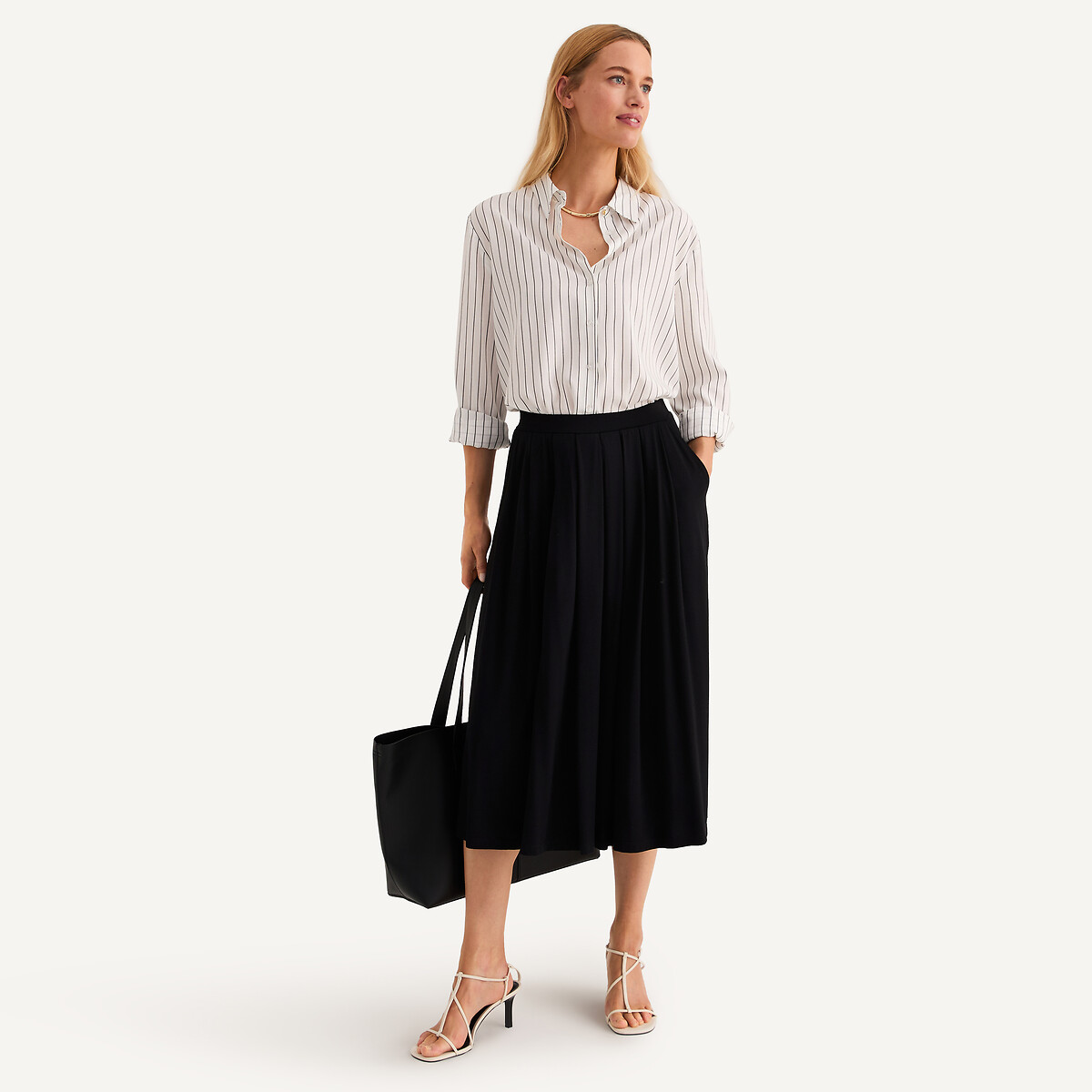 ANNE WEYBURN<br>Saia midi de malha ampla