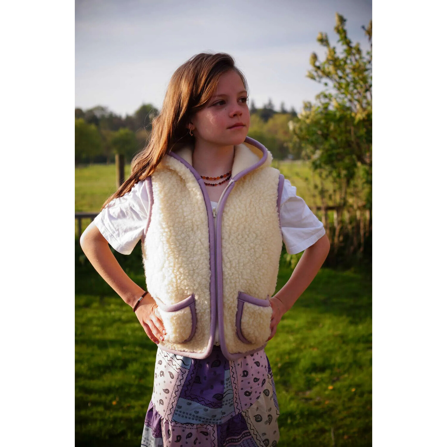 We are wovens | Bodywarmer rits met capuchon Beige en paars