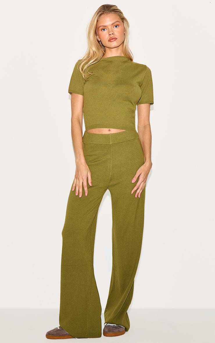 Vert Olive Haut En Maille Basique À Encolure Asymétrique