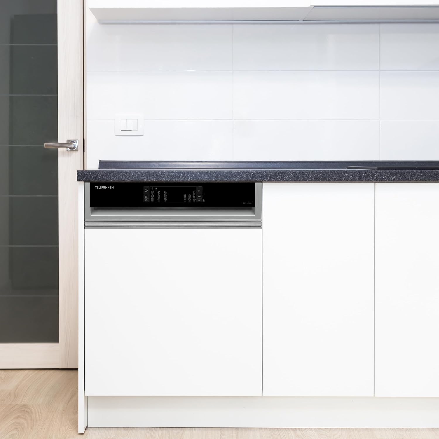 Telefunken Geschirrspüler teilintegriert | Einbauspülmaschine 60 cm | 12 Maßgedecke | 9 Programme | AquaStop - Schutz vor Wasserschäden | Auto-Door | leise 44 dB | inkl. Besteckkorb | G-ET-6014-C-I