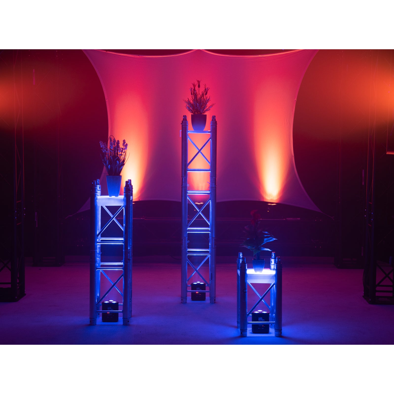 Eurolite Akku TL-3 QCL RGB+UV Trusslight