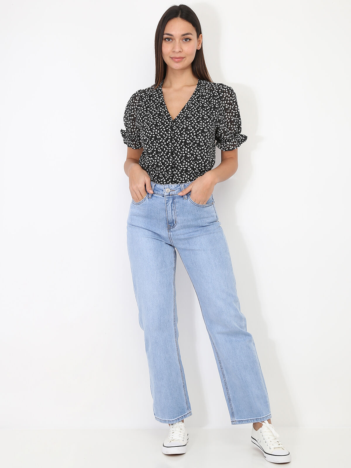 Jeans mom évasé et délavé- Bleu