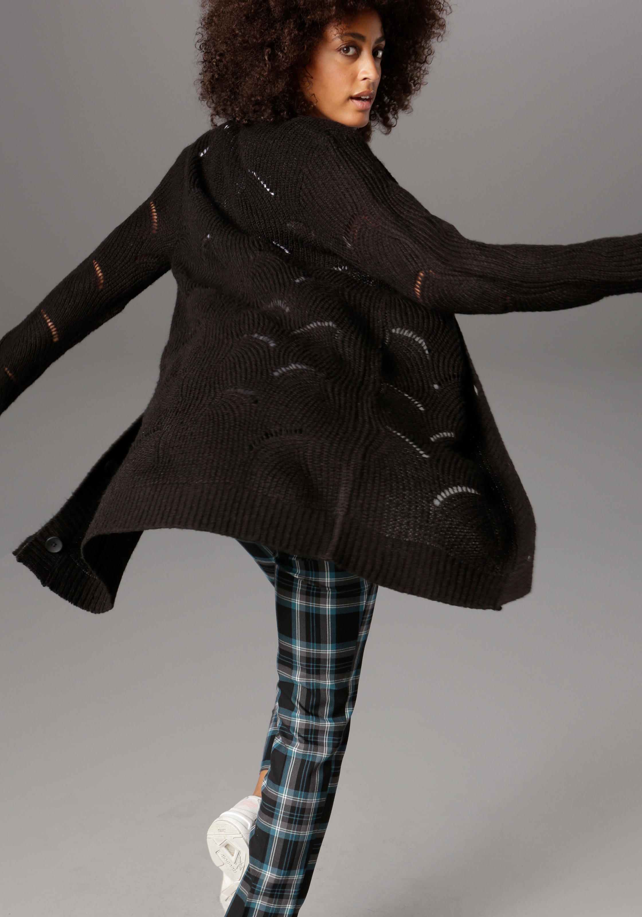 Aniston SELECTED Longstrickjacke mit Lochstrick-Muster