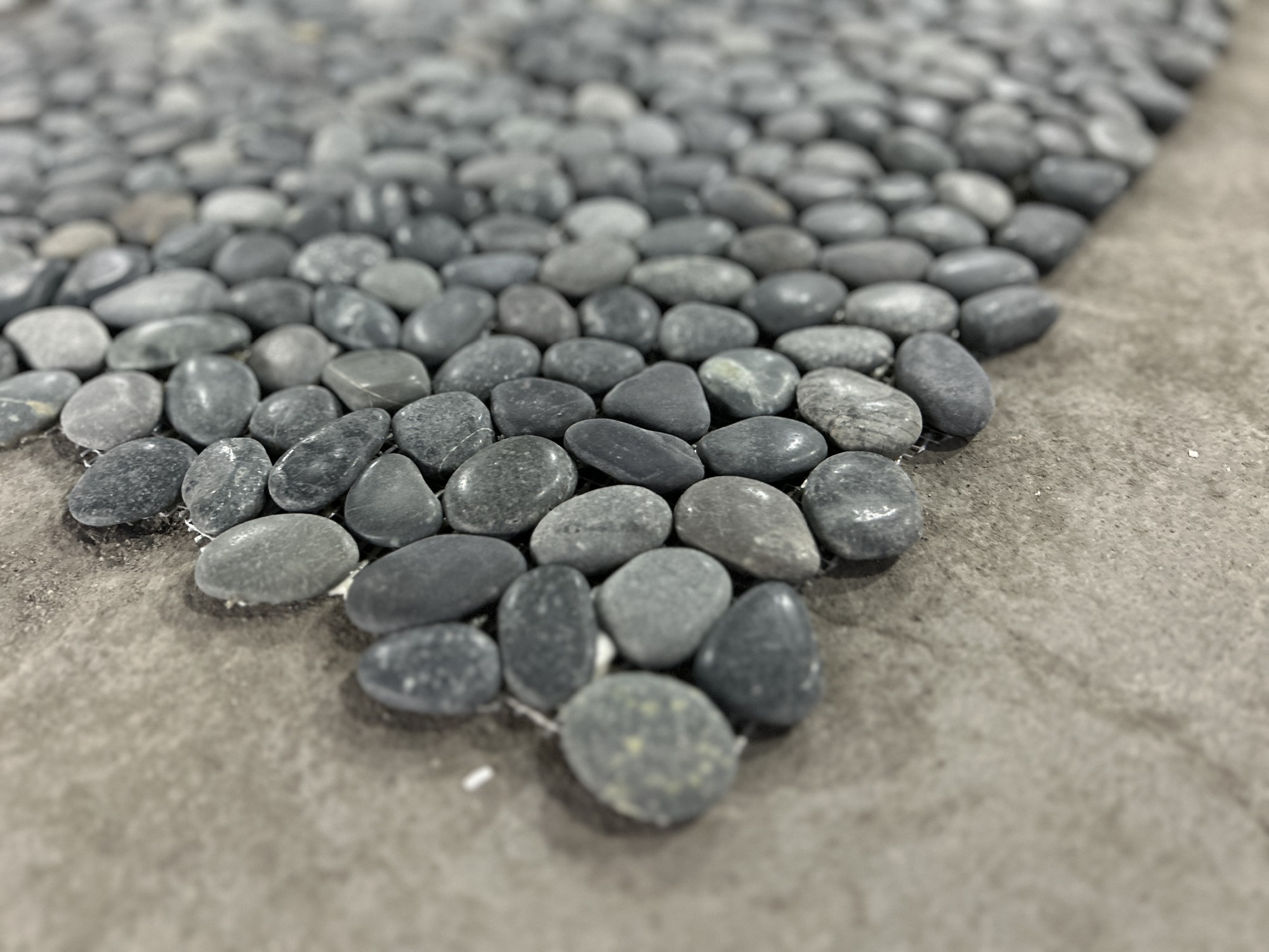 Naturkies Mosaik, dunkelgrau, 30,5 cm x 30,5 cm, 1 m² günstig bestellen