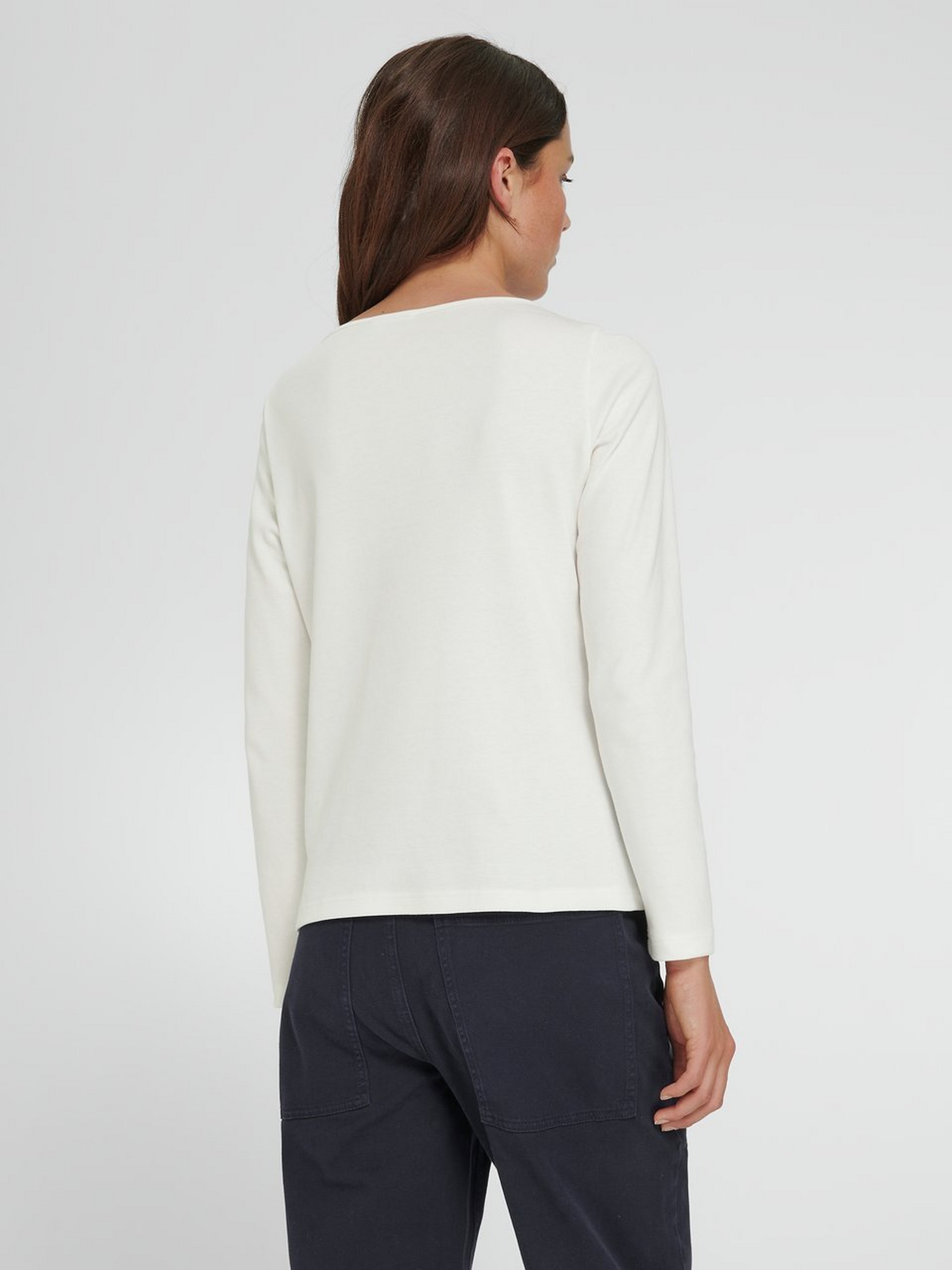 Shirt mit U-Boot-Ausschnitt