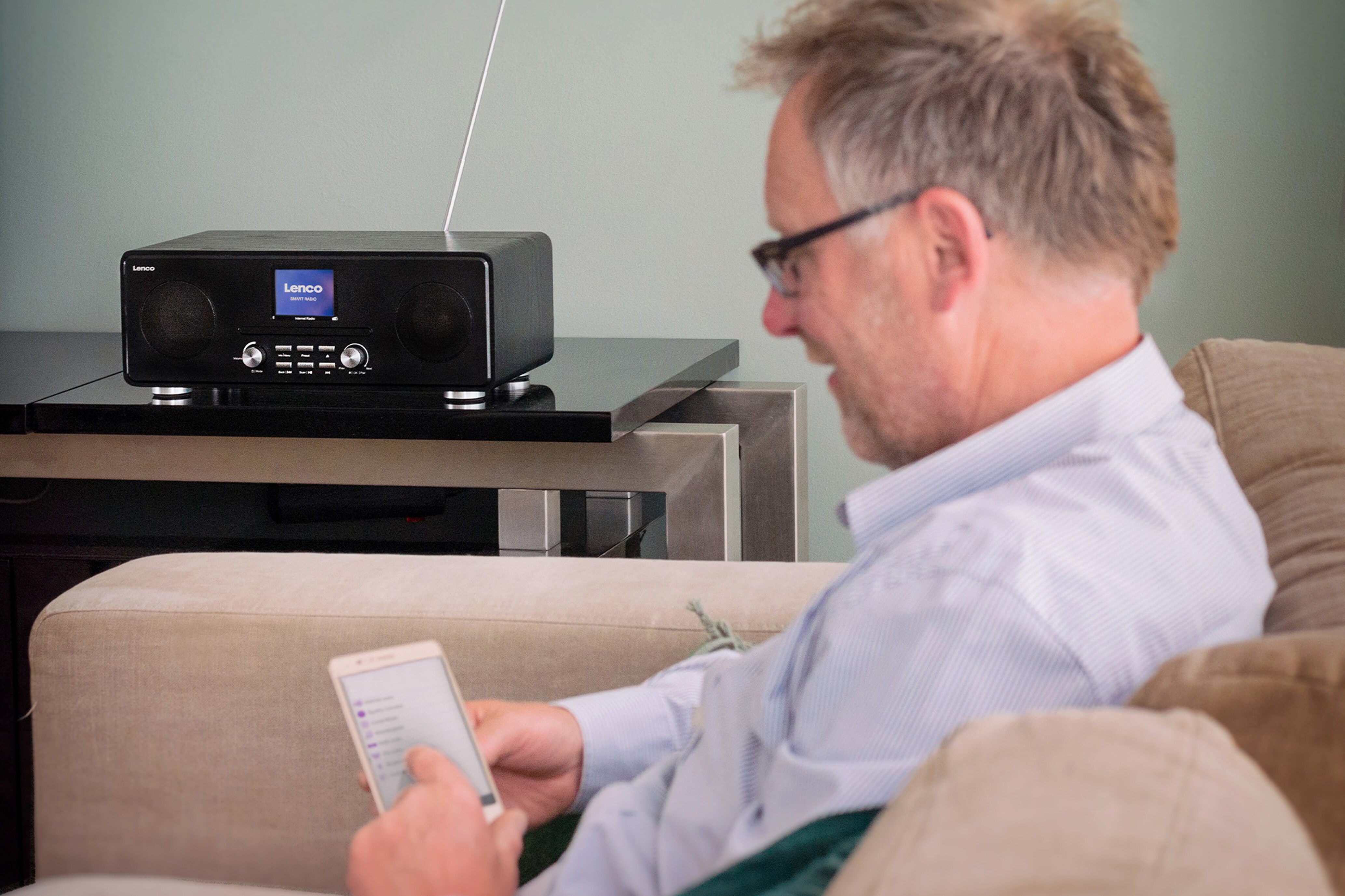 Lenco Internetradio DIR-260 mit DAB+, Bluetooth und CD-Player