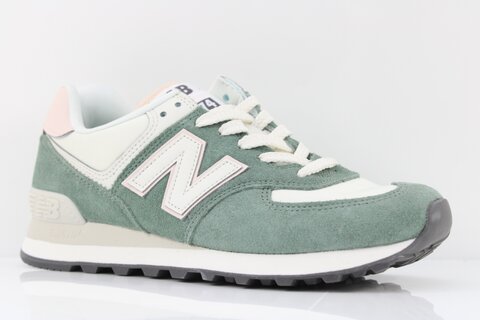 New Balance Sneaker