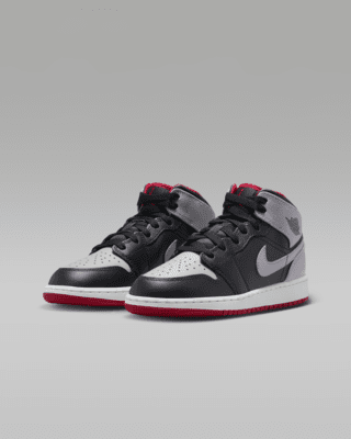 Air Jordan 1 Mid Older Kids' Shoes