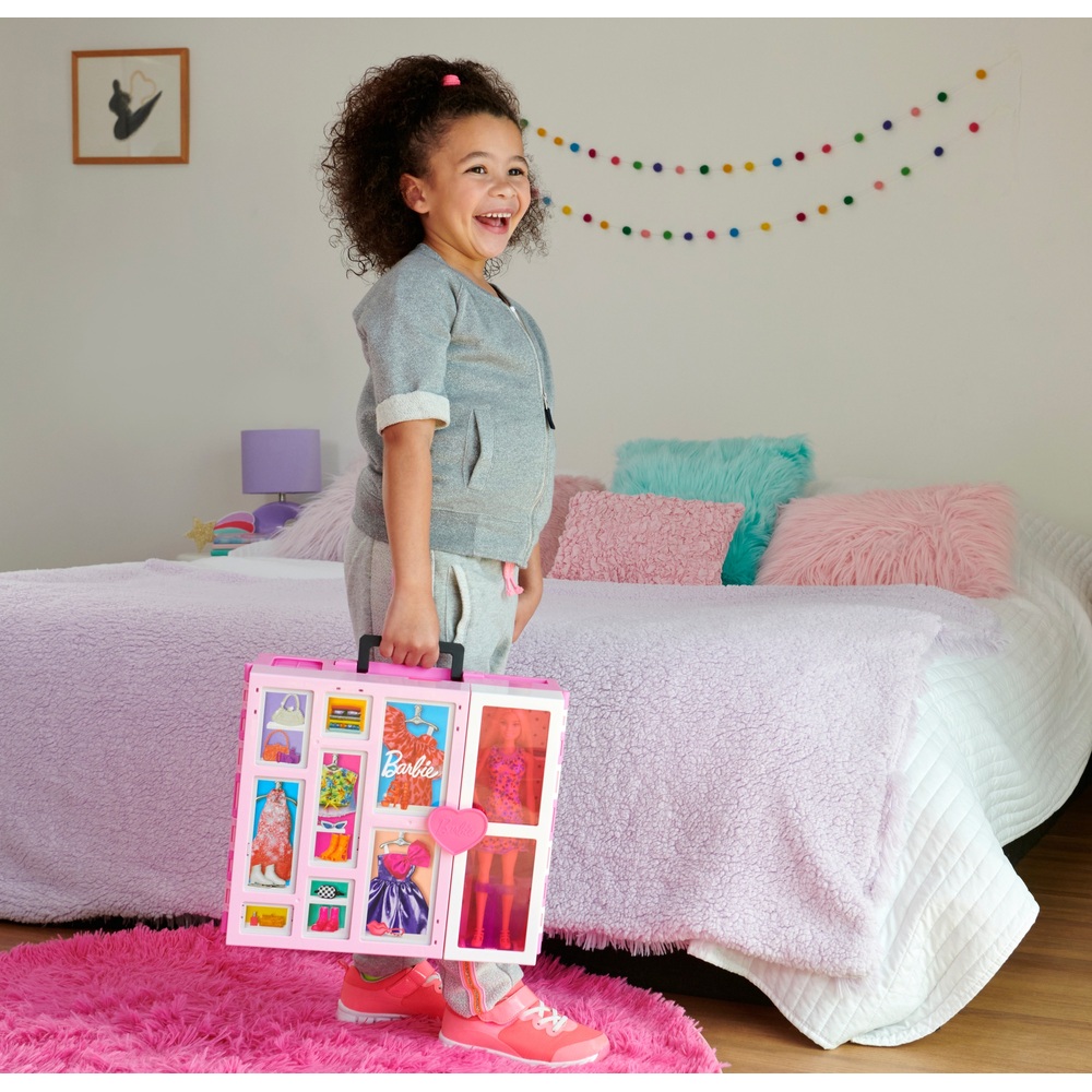 Barbie Traumkleiderschrank mit Puppe & Accessoires