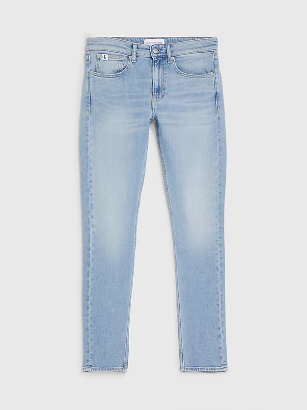 Calça jeans slim fit afunilada