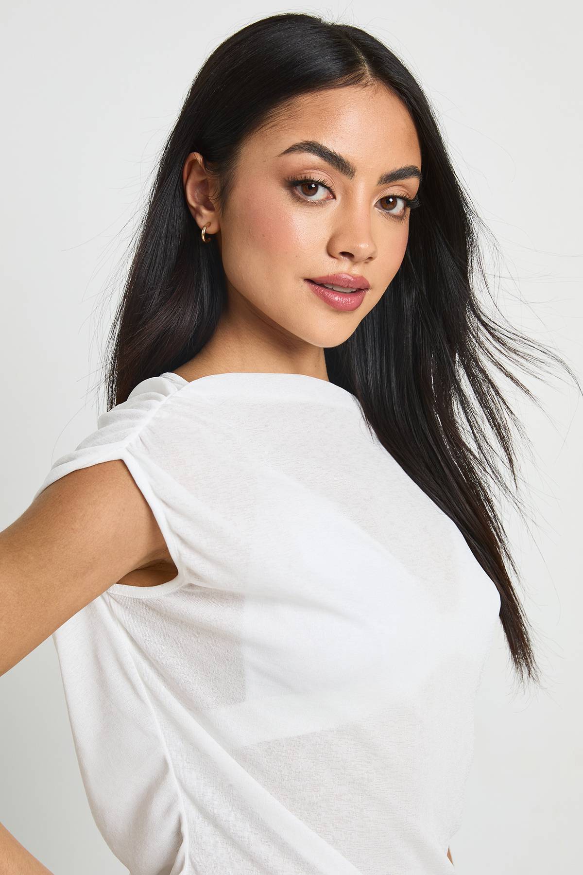 boohoo Haut Sans Manches Transparent À Encolure Drapée