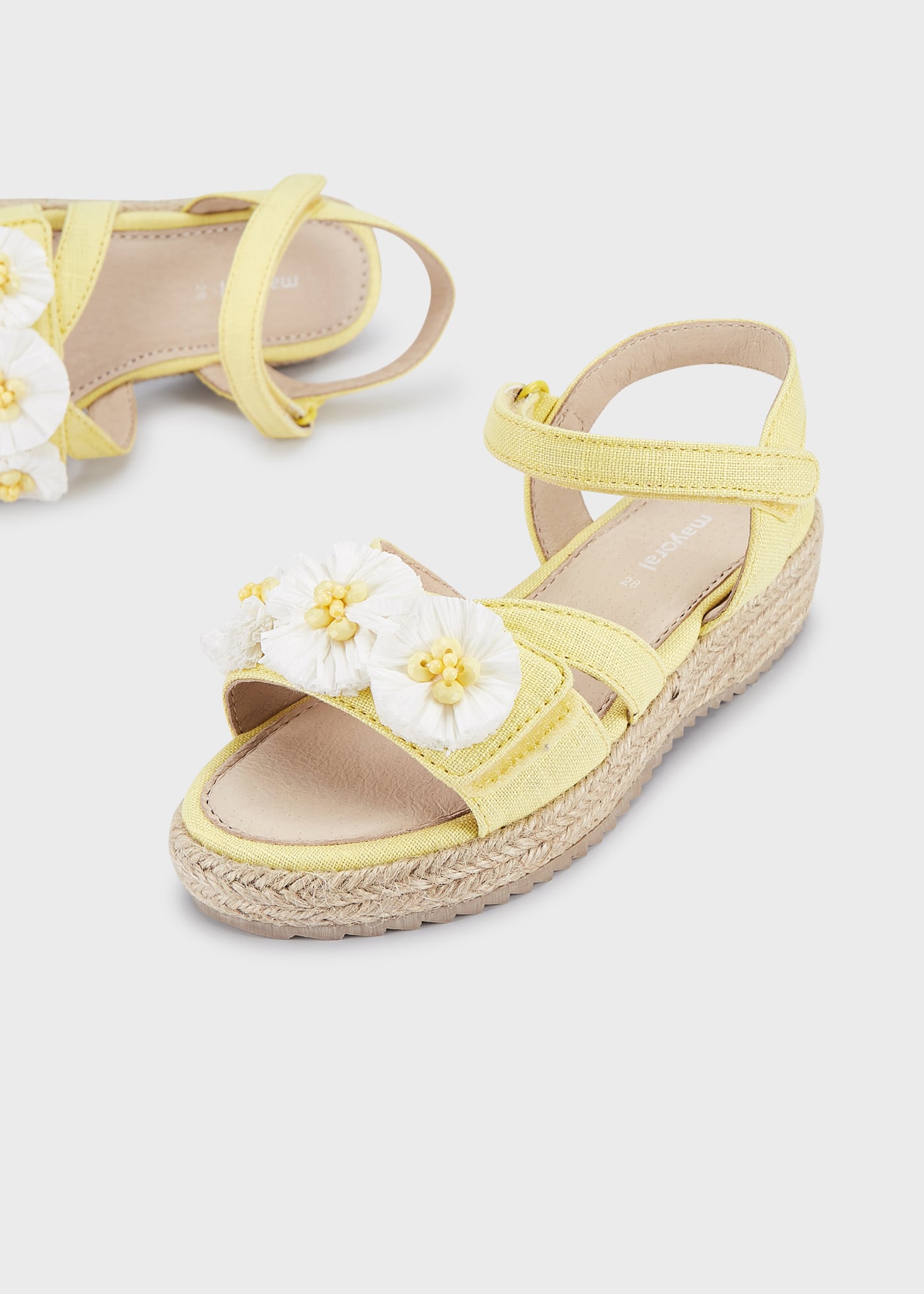 Sandália espadrille com estampa floral para menina