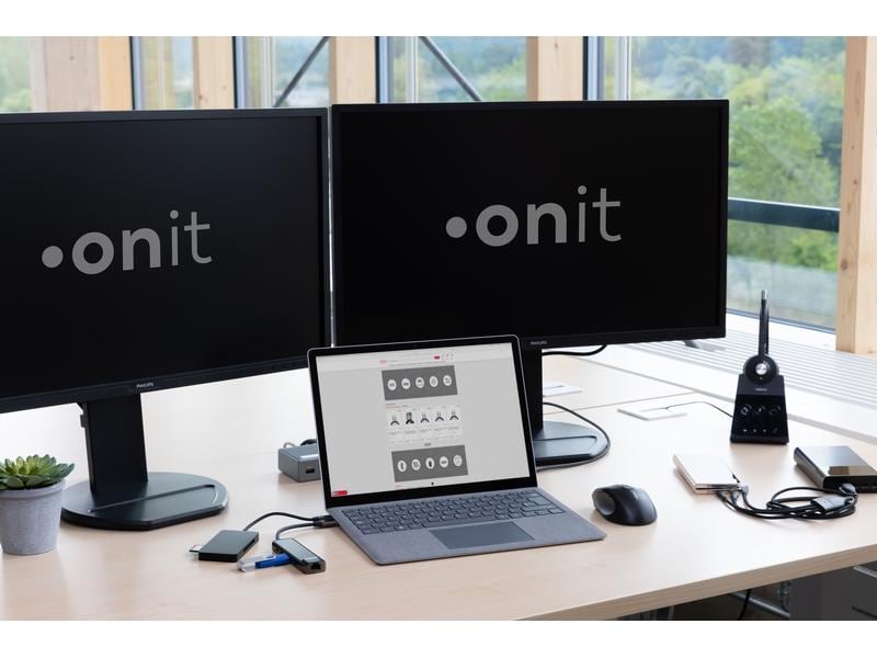 onit Powerbank Pro 20000 mAh Leistungsstarke Powerbank mit vier Ladeanschlüssen und modernen Ladestandards