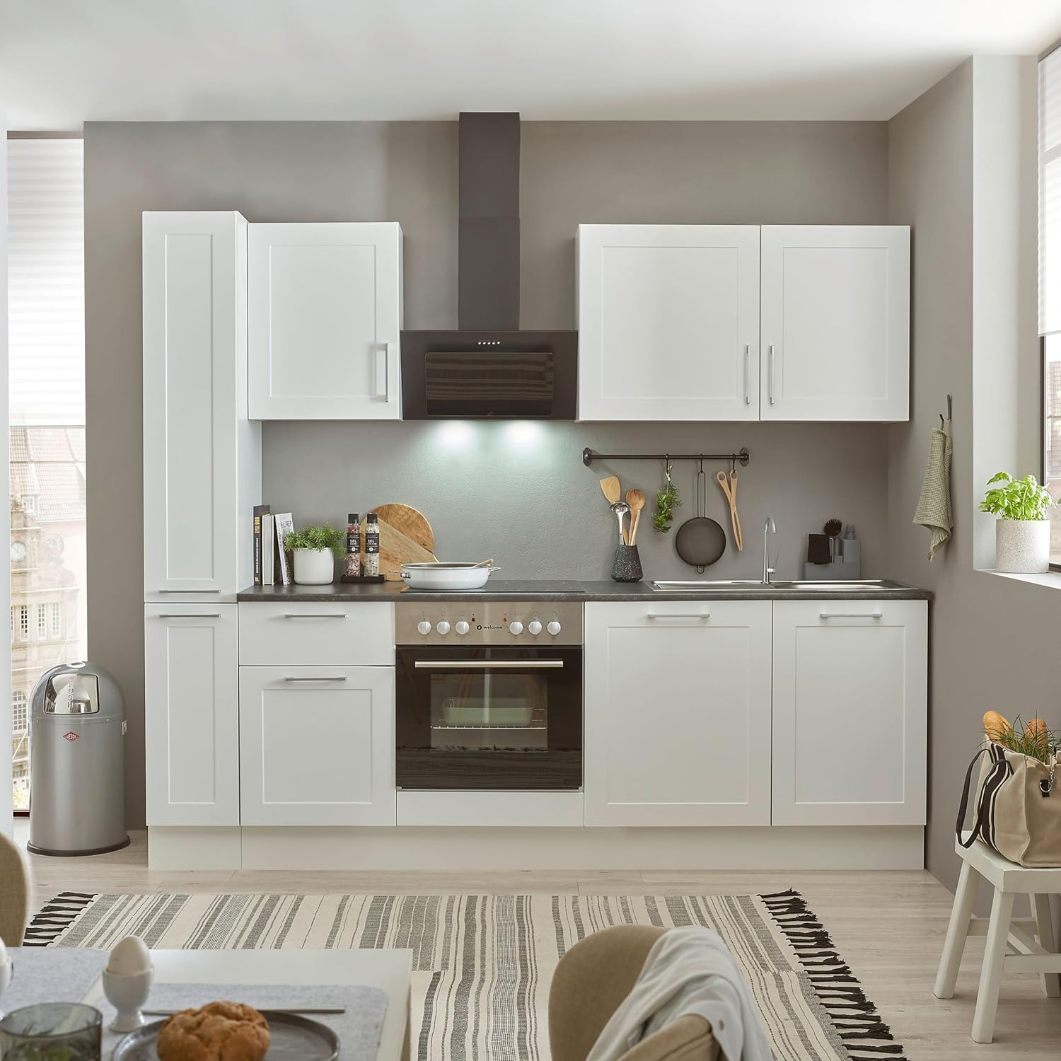 Marseille Moderne Küchenzeile ohne Elektrogeräte in Weiß, Metallic Braun - Geräumige Einbauküche mit viel Stauraum - 250 x 211 x 60 cm (B/H/T)