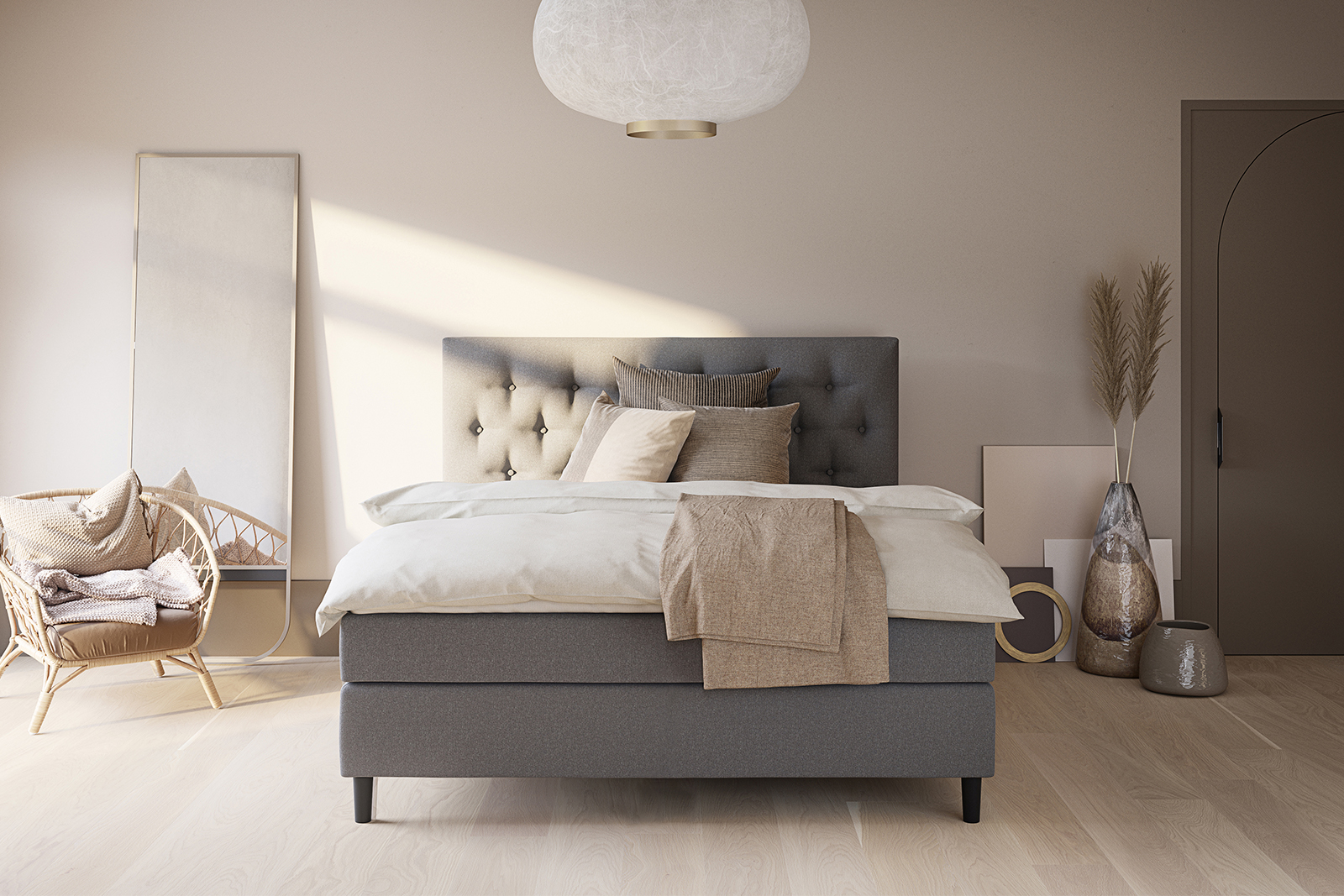 Sensitive 200 kontinentalseng Tekstil Poppy 25 i 160x200 cm. Fast/Fast komfort med premium latex overmadrass og runde sorte ben 13 cm. Sengegavl selges separat.