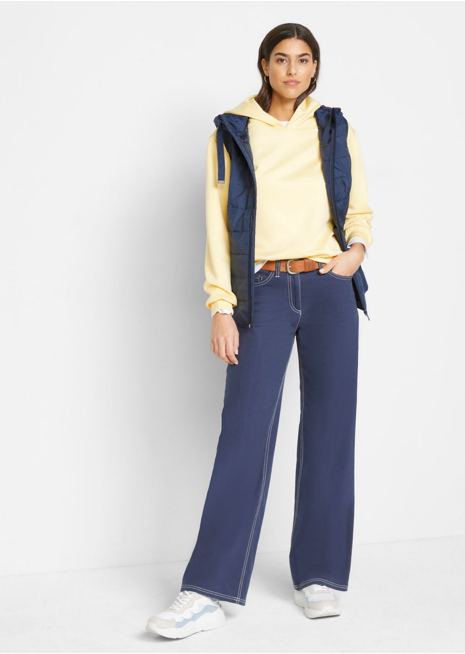 Pantalon twill jambes larges avec coutures contrastantes