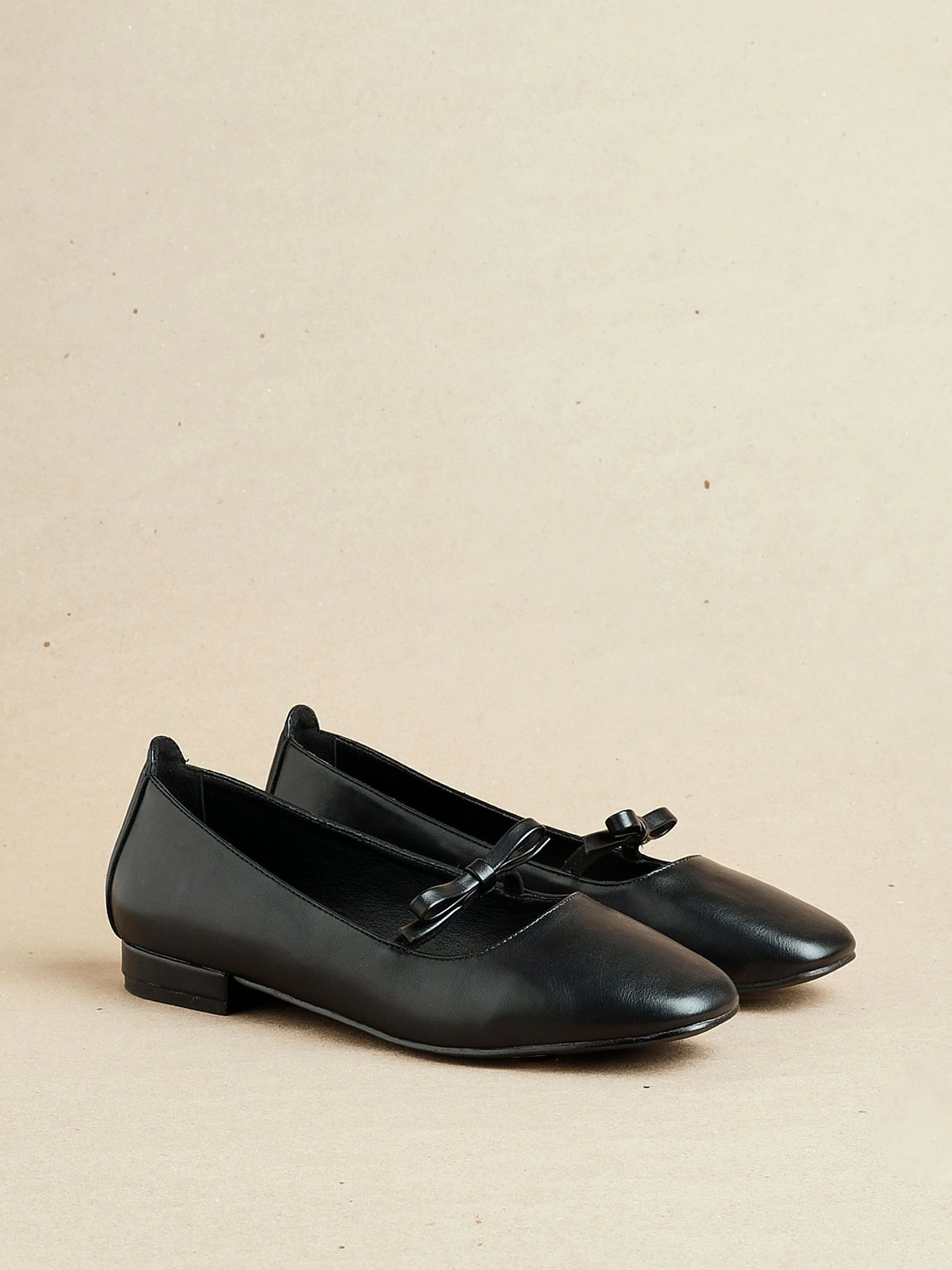 Zwart - Linzi Cressida Ballet Pumps With Bow Detail