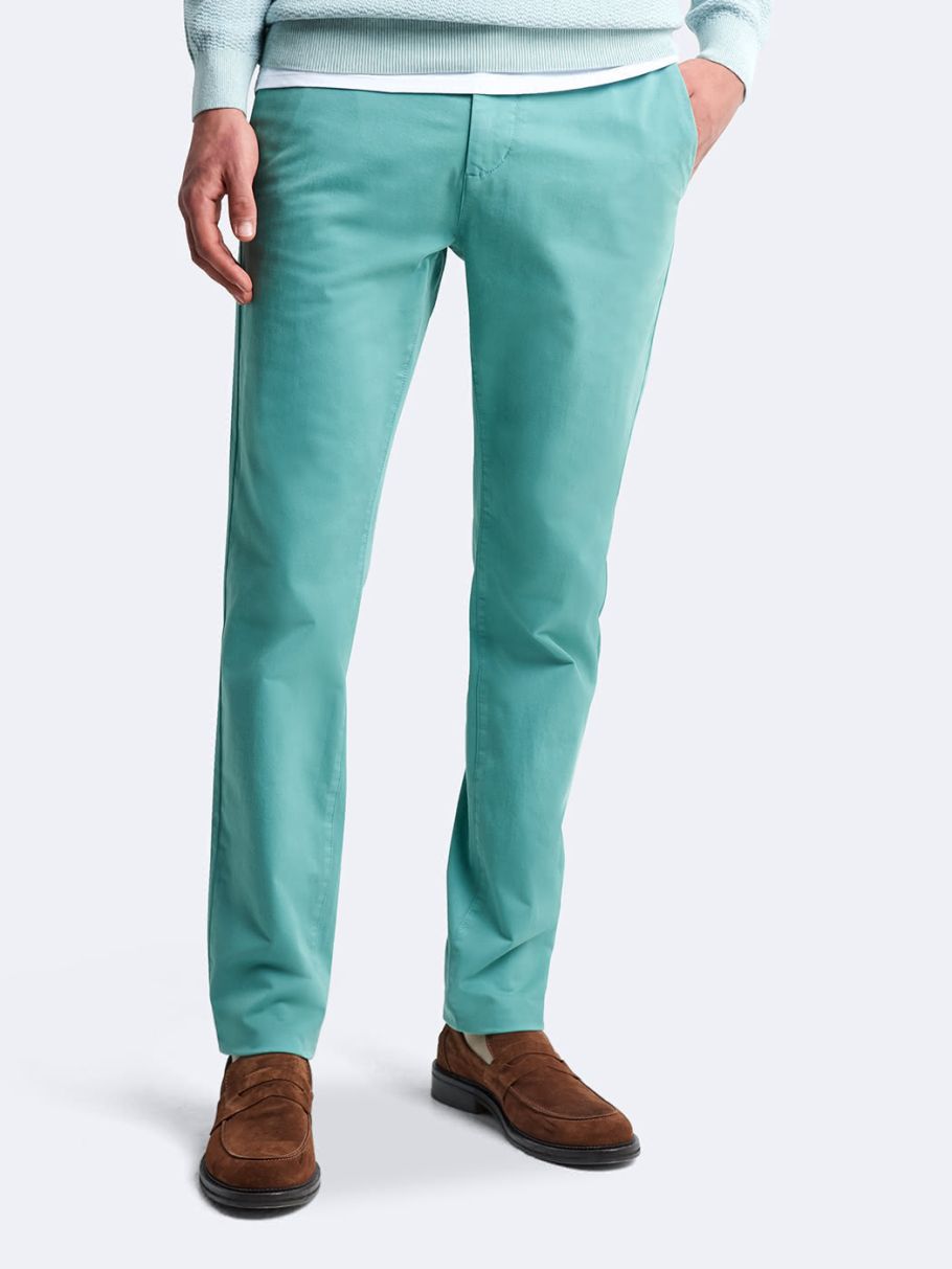 Chino slim en coton élasthane uni