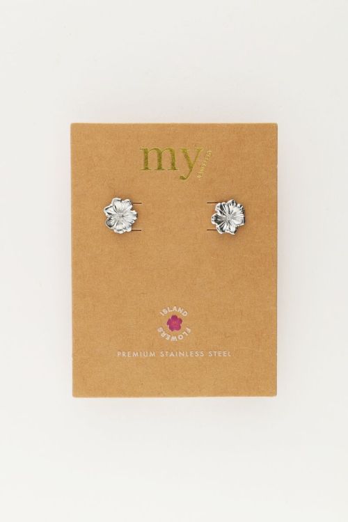 Island studs oorbellen met bloemen