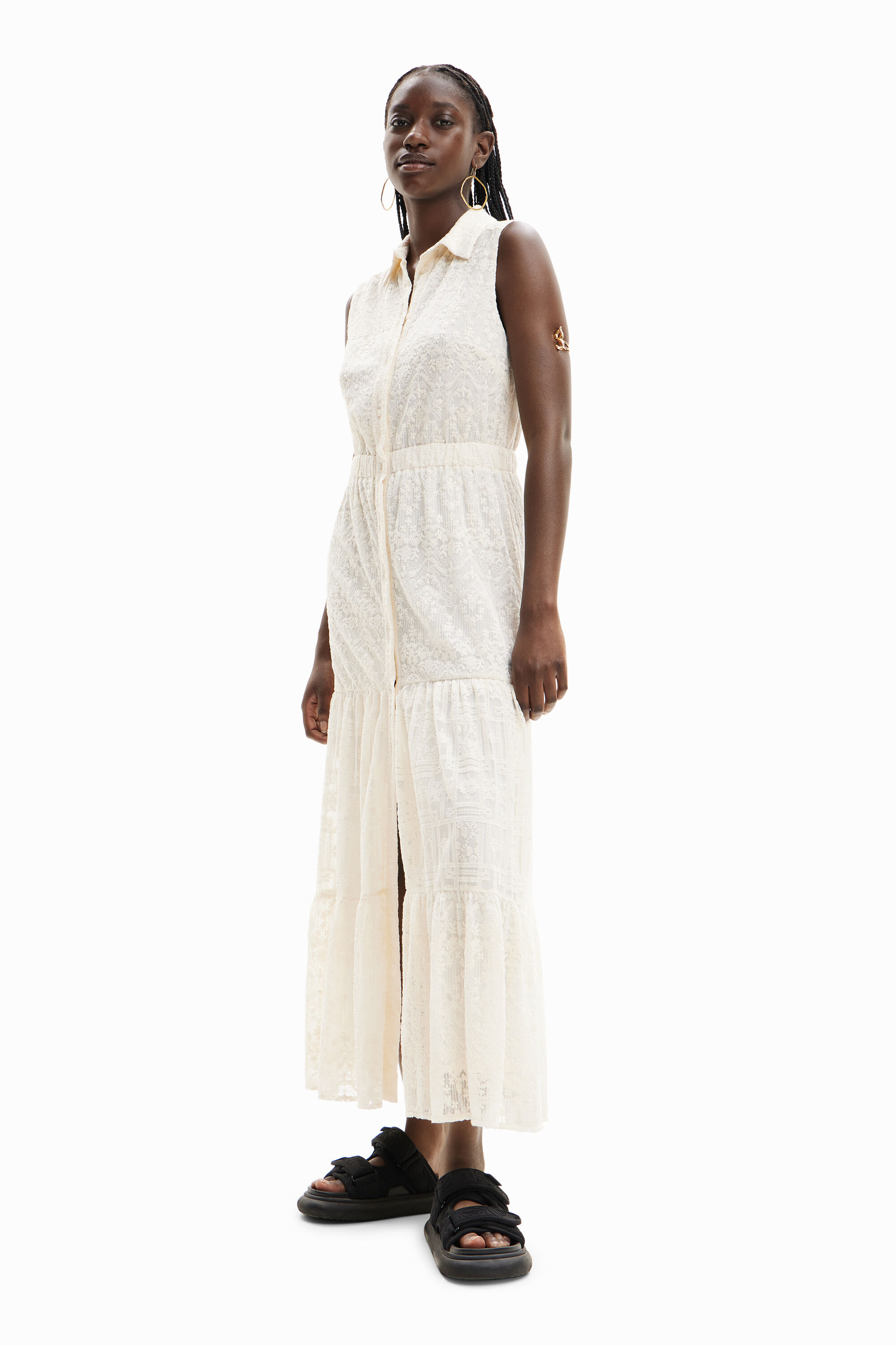 Robe chemise longue broderies