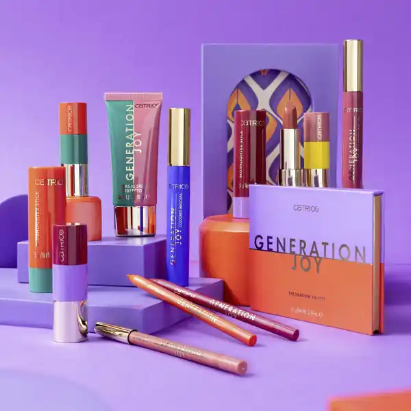 GENERATION JOY Eyeshadow Palette C01 Show It Off