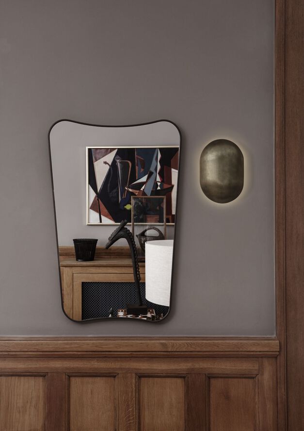 Gubi F.A. 33 Rectangular væg spejl 54x80 Guld