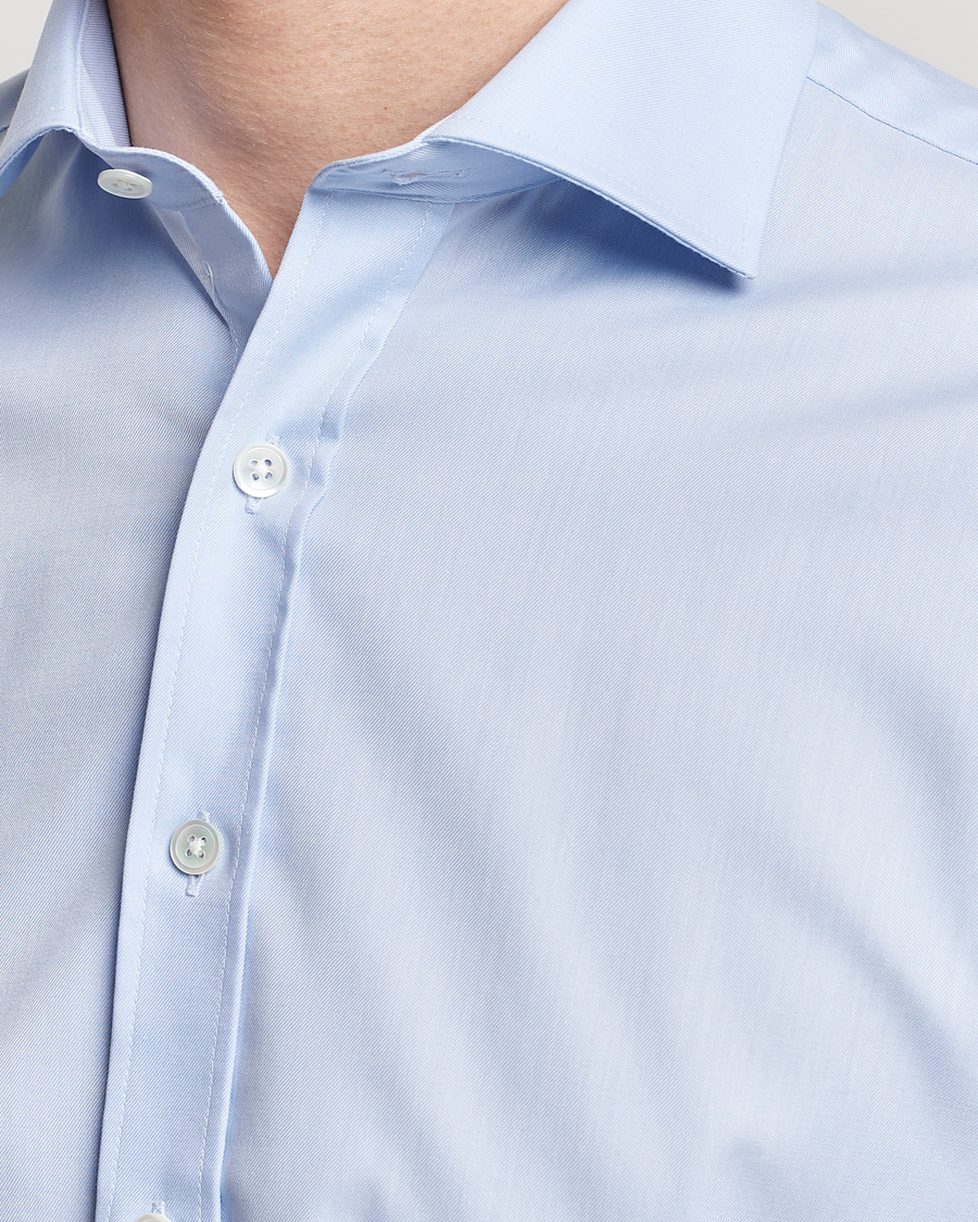Oscar Jacobson Slim Fit Cut Away Non Iron Twill Light Blue