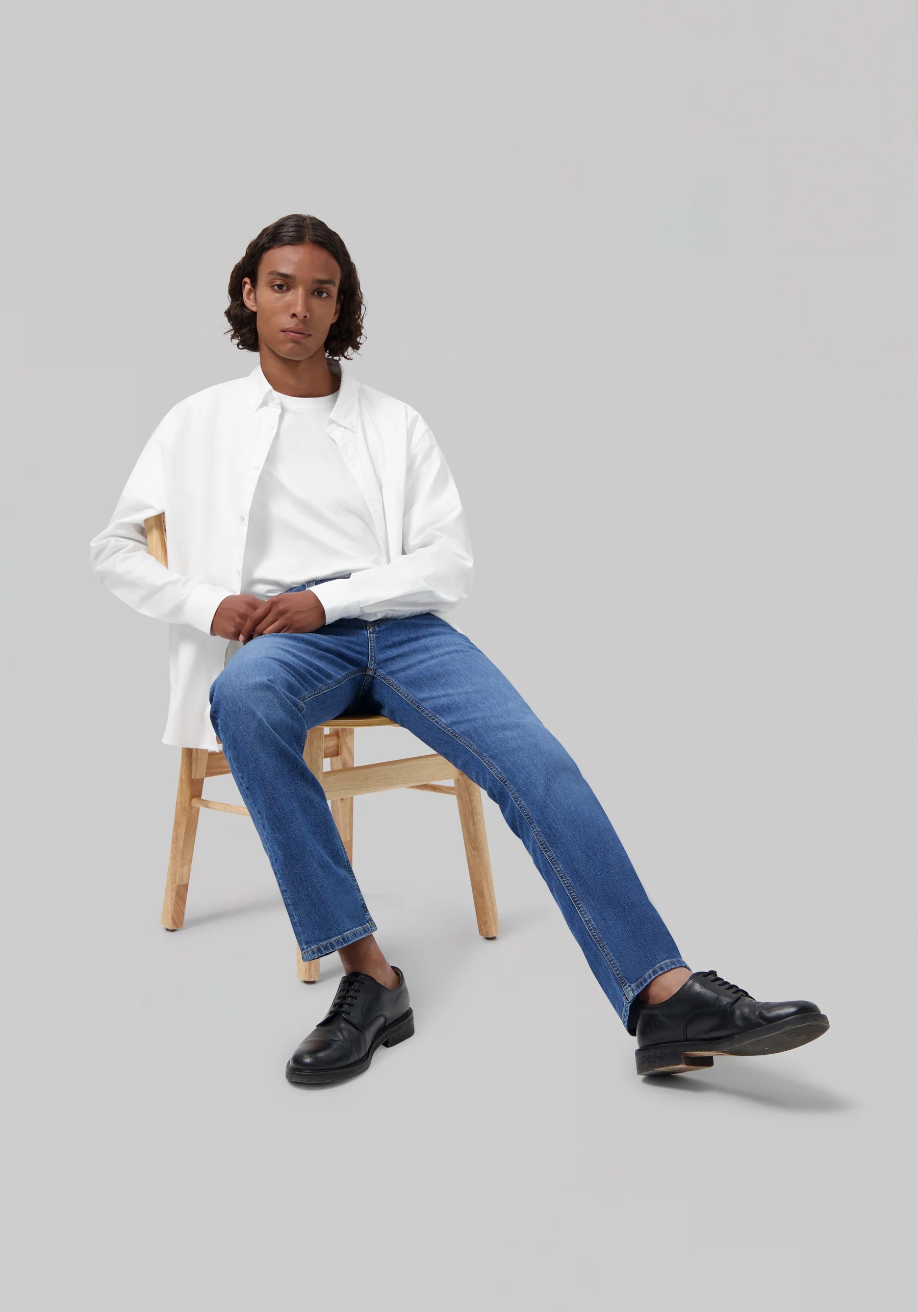 Mud Jeans Herrenjeans Bryce Mid Straight Authentic Indigo