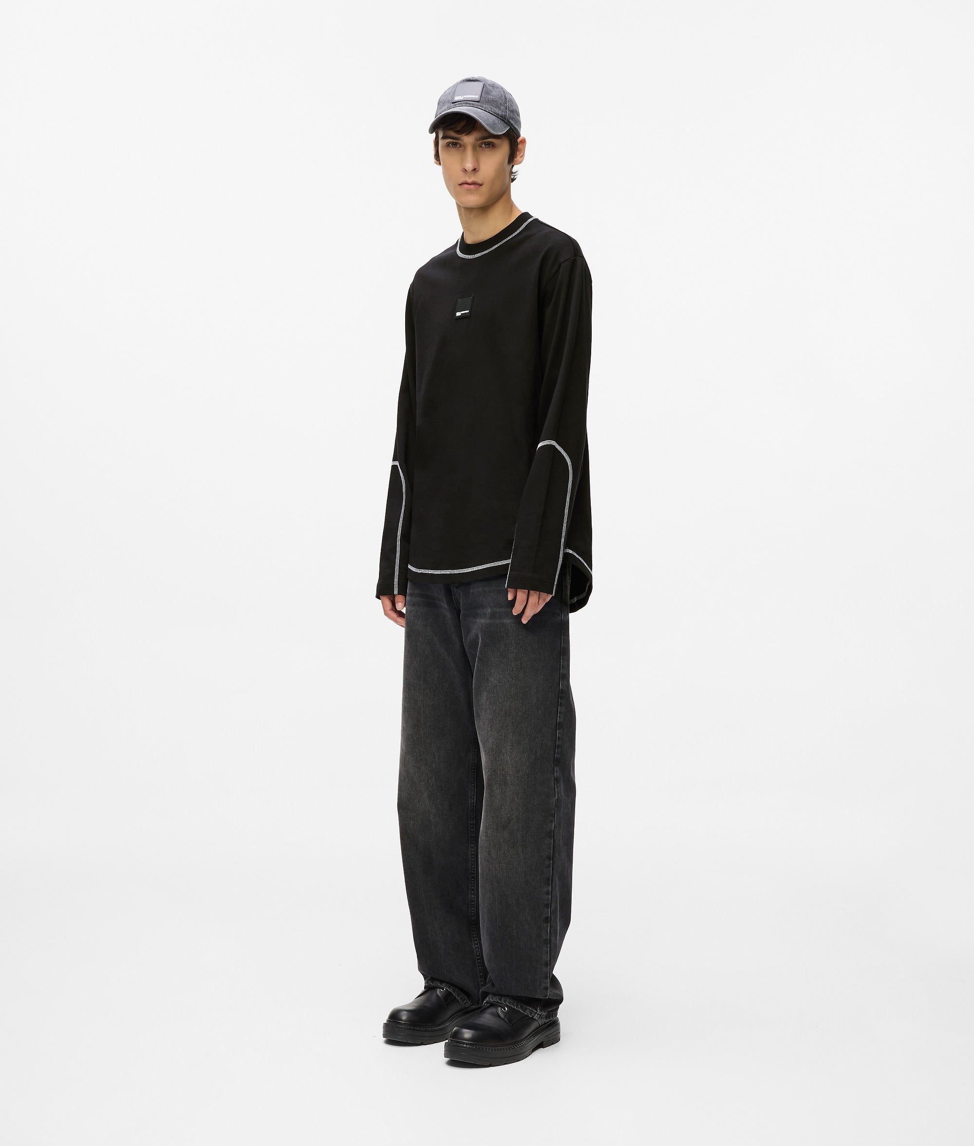 T-shirt met contrastnaad en lange mouwen