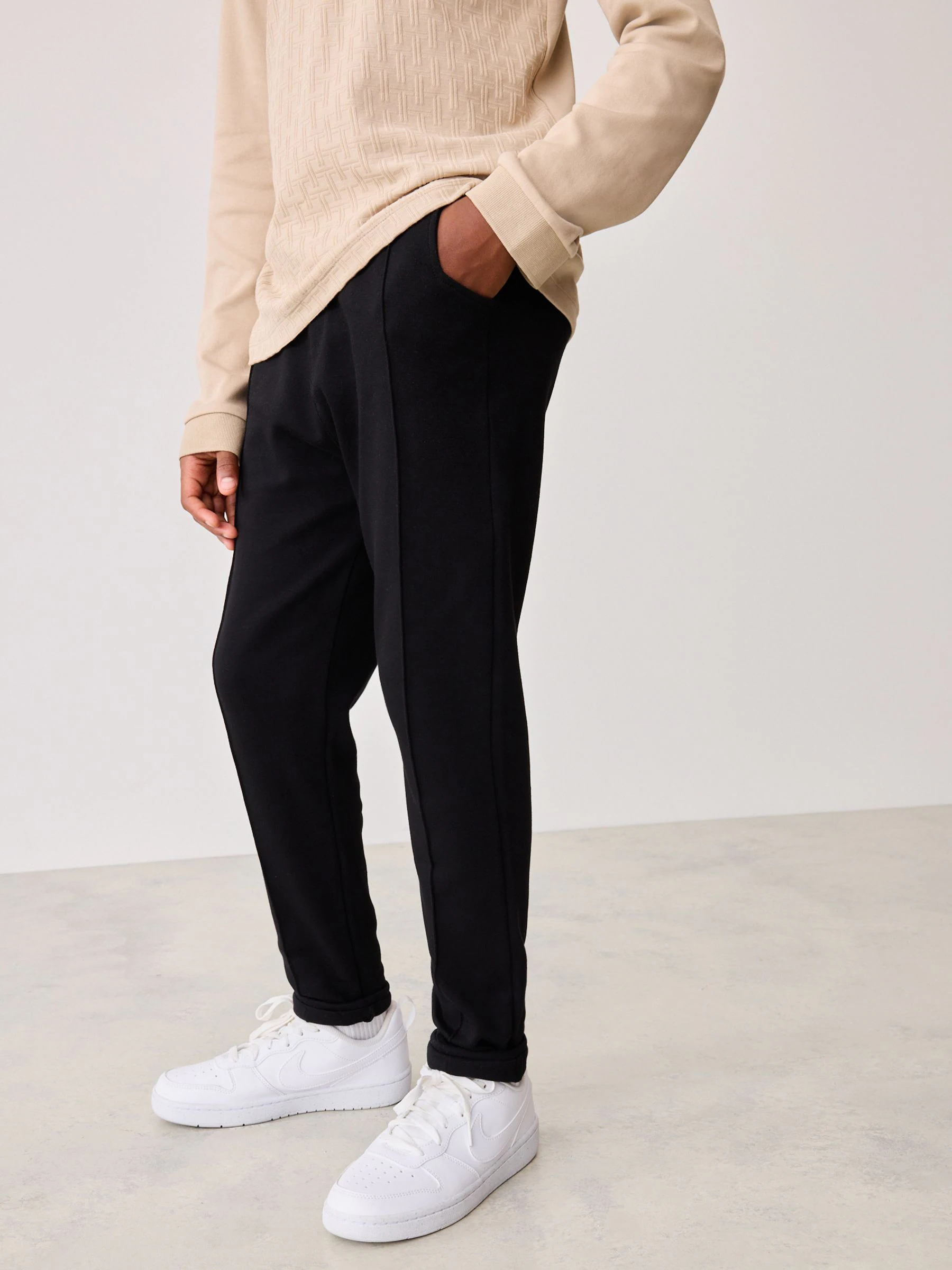 Pastelgeel - Baker by Ted Baker set van 100% katoenen poloshirt en broek met textuur