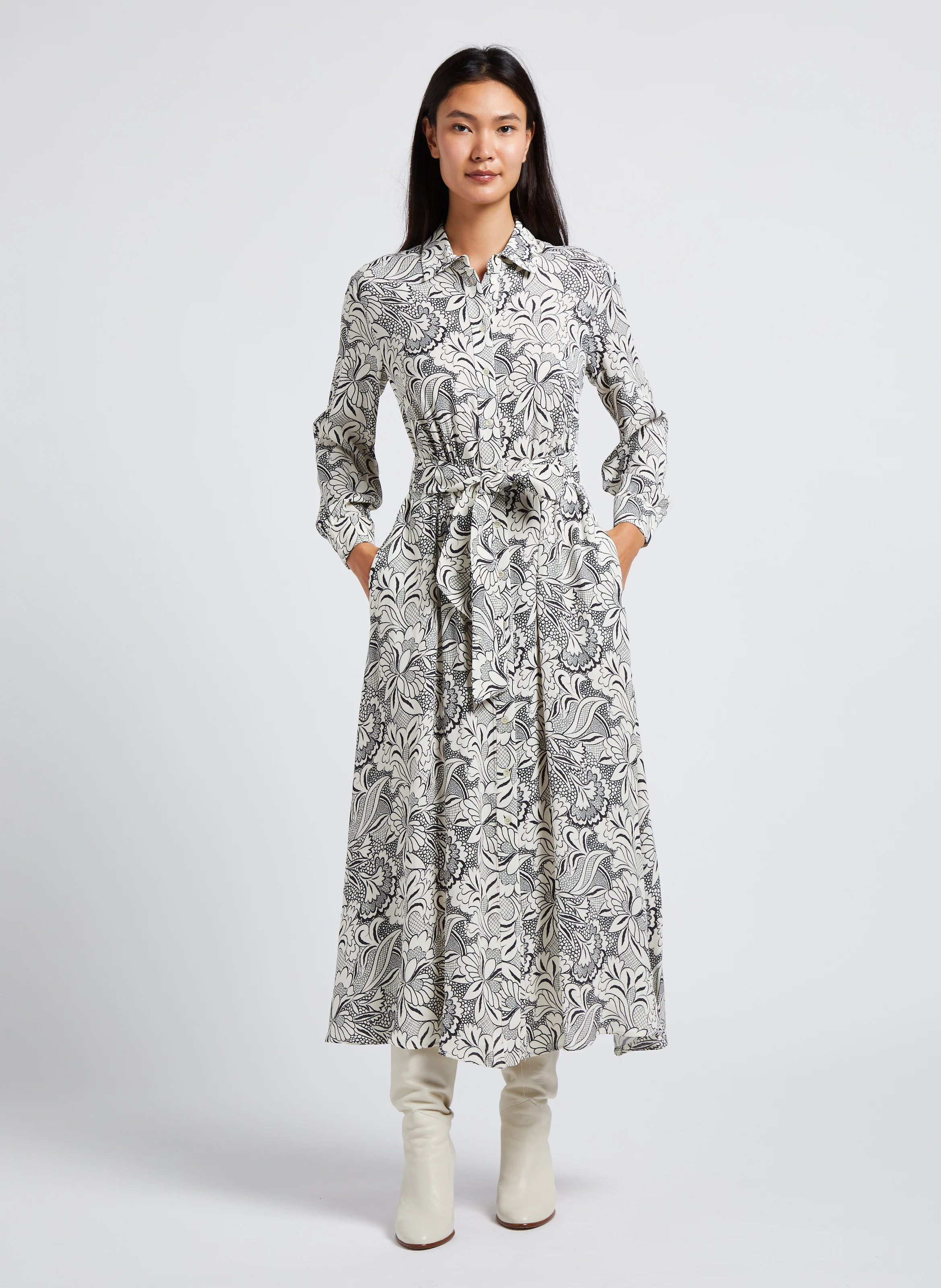 KLENIA - Robe chemise longue imprimée en crêpe| Noir