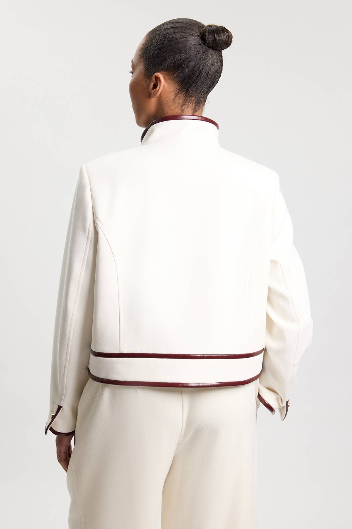 KarenMillen Veste Cintrée Grande Taille En Mélange Synthétique Stretch Compact Avec Ceinture