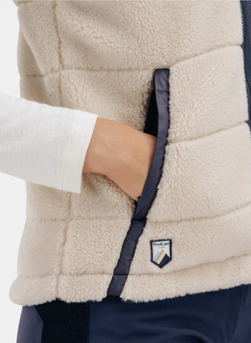 WoolLand Nusfjord Fleece Vest, Dame<br>Fleecevest i deilig teddy-stil!