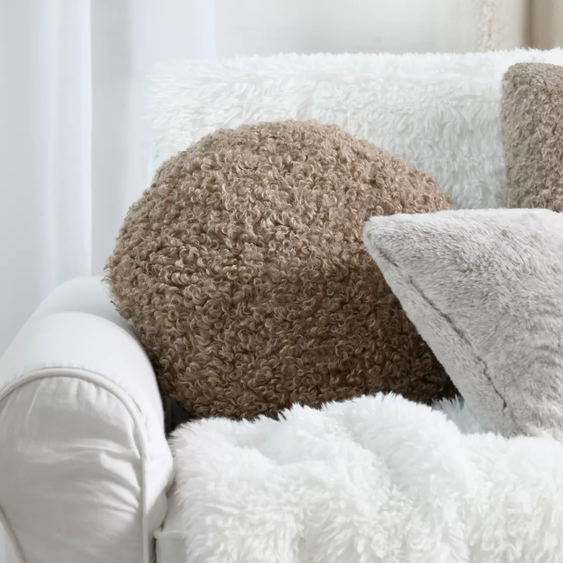 Coussin rond bouclette (40 cm) Cosylife Taupe
